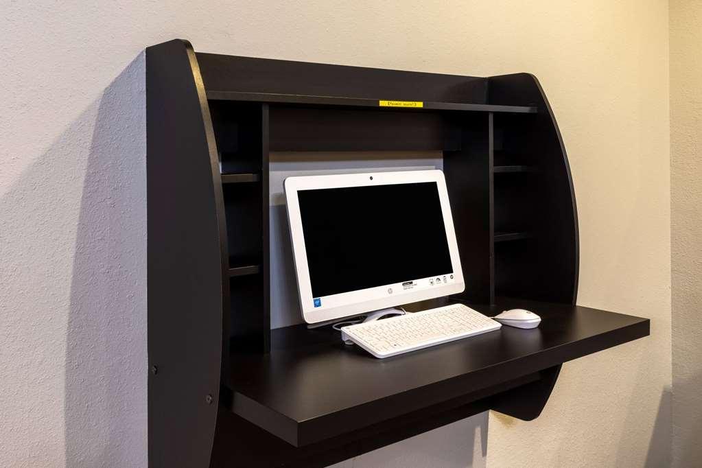 La Quinta By Wyndham Fort Worth - Lake Worth Facilities photo